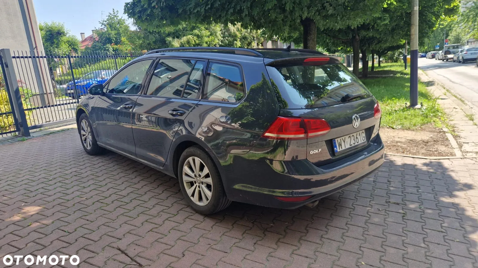 Volkswagen Golf VII 1.6 TDI BMT Comfortline - 3