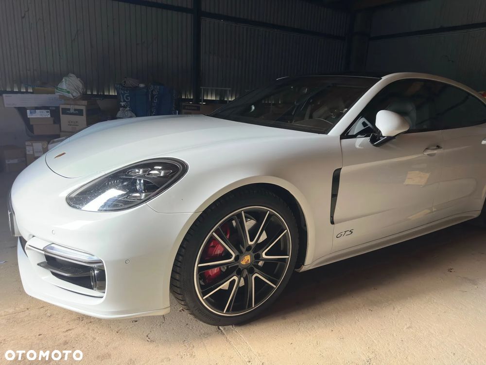 Porsche Panamera GTS - 10