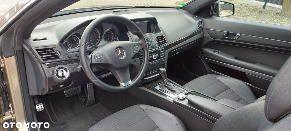 Mercedes-Benz Klasa E - 34