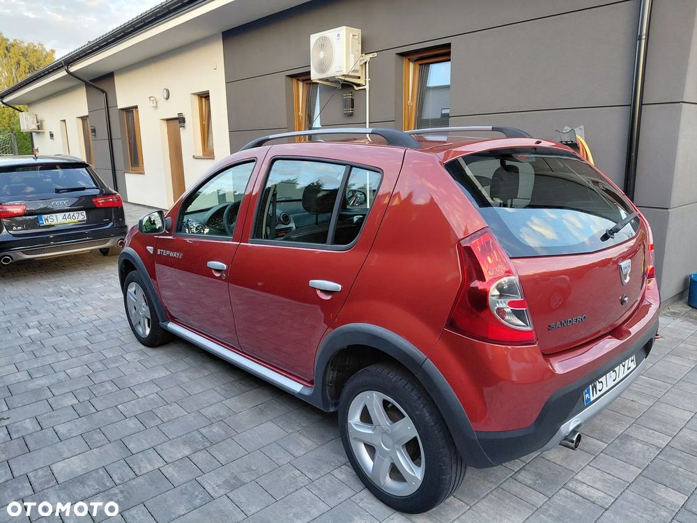 Dacia Sandero Stepway2 1.6 - 10