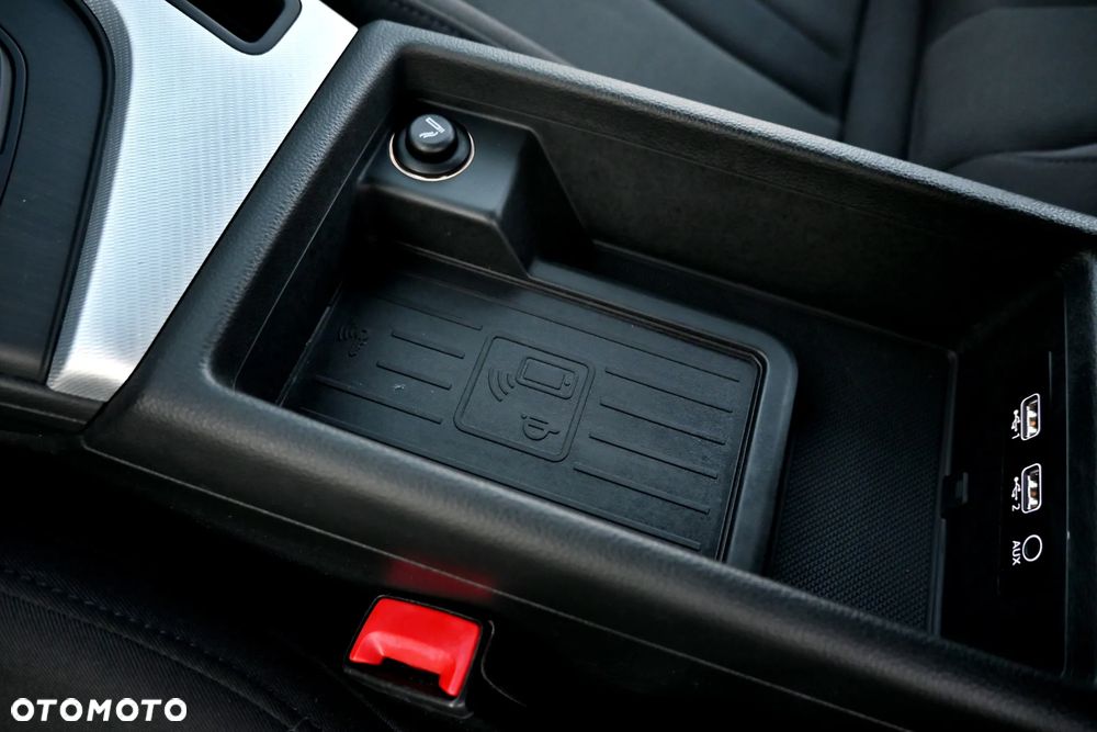 Audi A4 Avant 2.0 TDI S tronic quattro design - 35