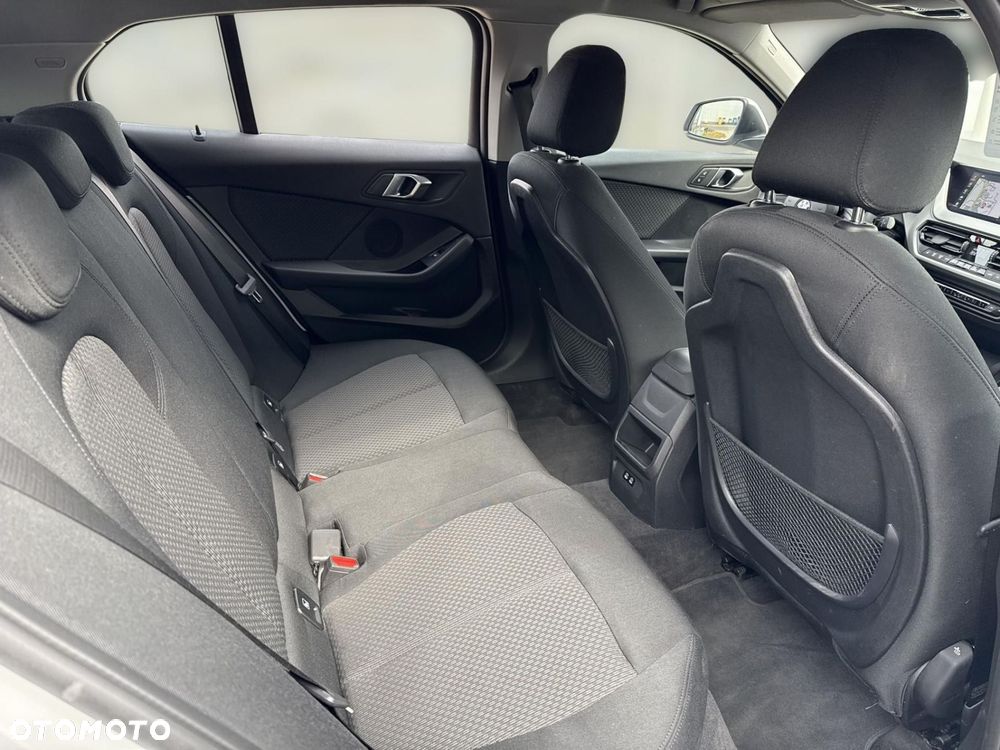 BMW Seria 1 118i Advantage - 15