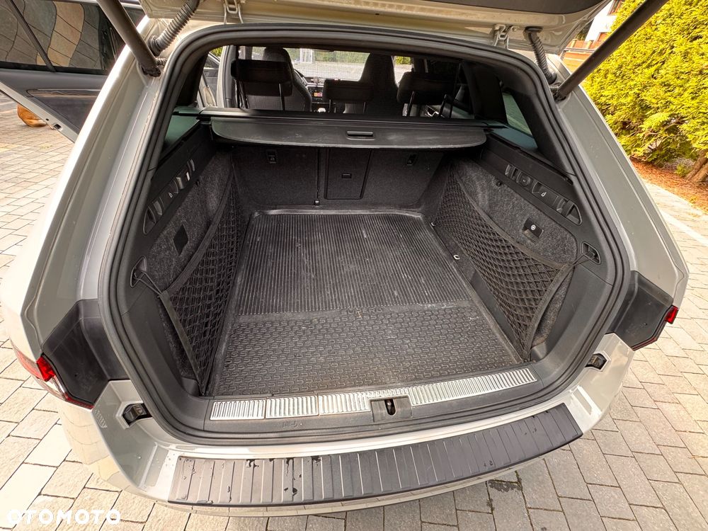 Skoda Superb 2.0 TDI 4x4 Sportline DSG - 14