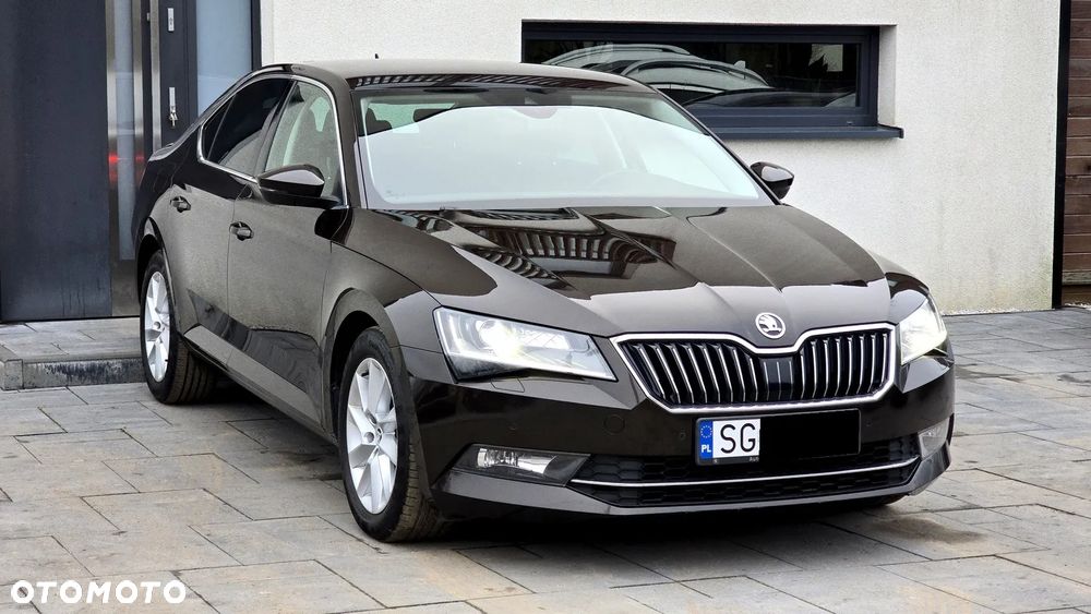 Skoda Superb 2.0 TDI Style - 4