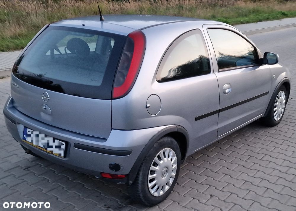 Opel Corsa 1.0 12V Cosmo - 4