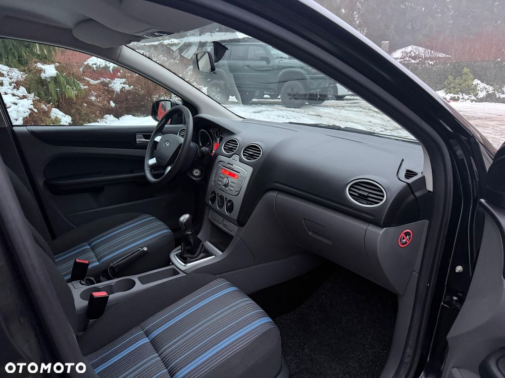 Ford Focus 1.6 16V Black Magic - 6