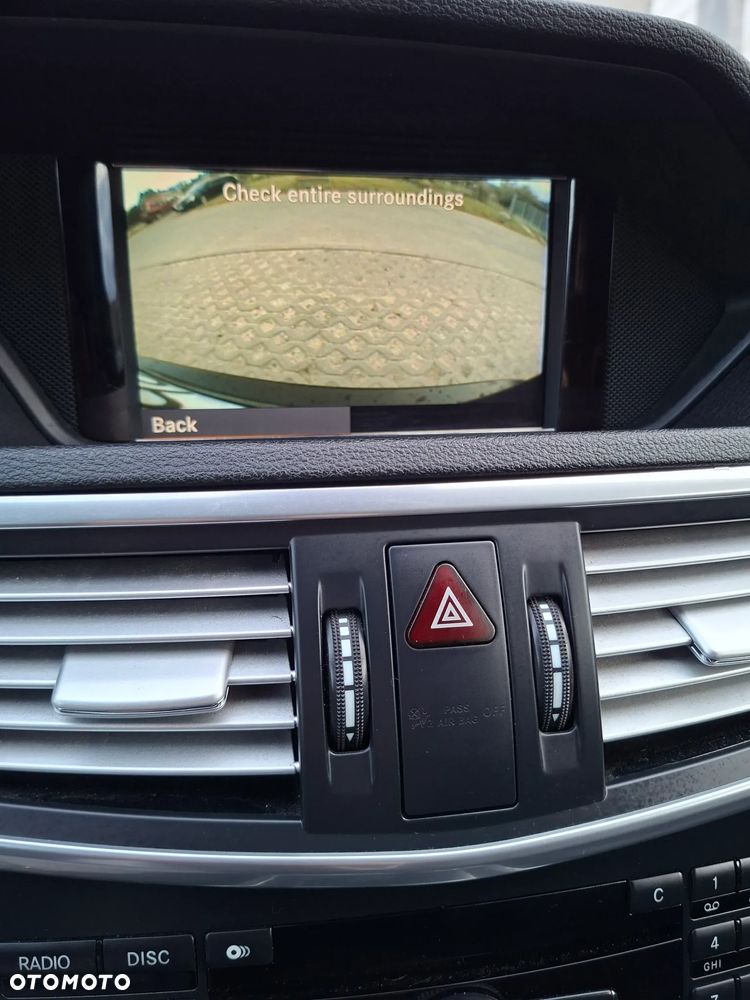 Mercedes-Benz Klasa E 200 CGI BlueEFFICIENCY Automatik - 16