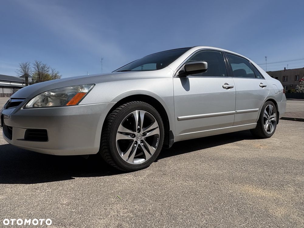 Honda Accord - 1