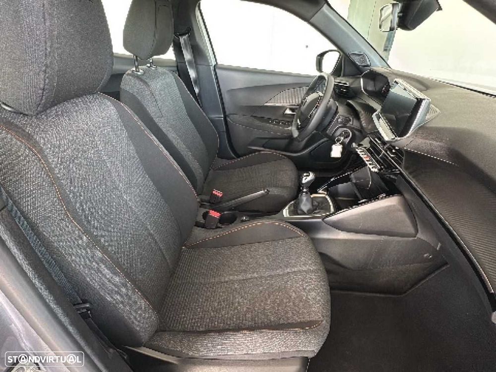 Peugeot 2008 1.2 PureTech Style - 14
