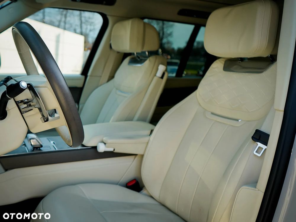Land Rover Range Rover P615 SV - 34