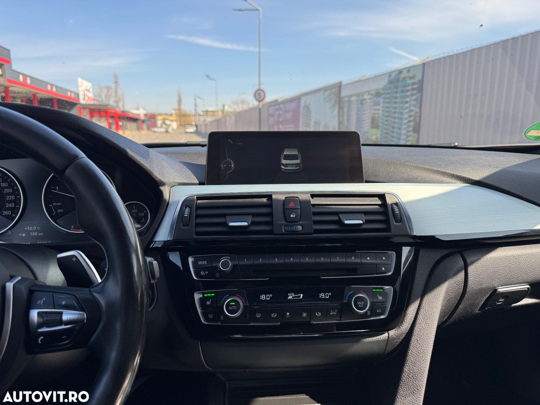 BMW Seria 3 320d Aut. Sport Line - 13