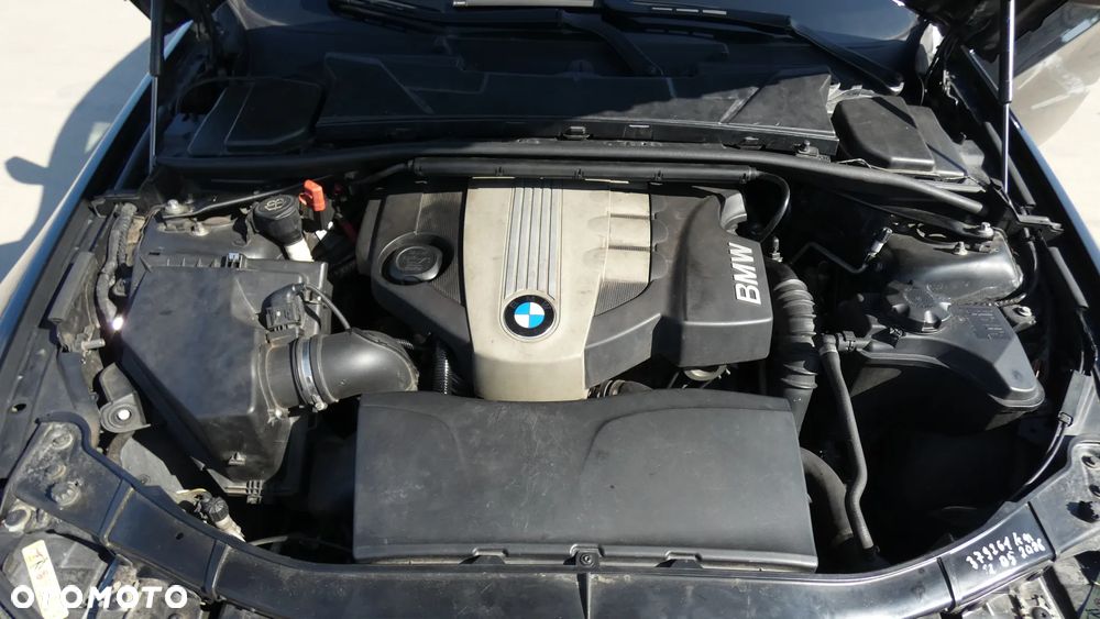 BMW Seria 3 320d - 35