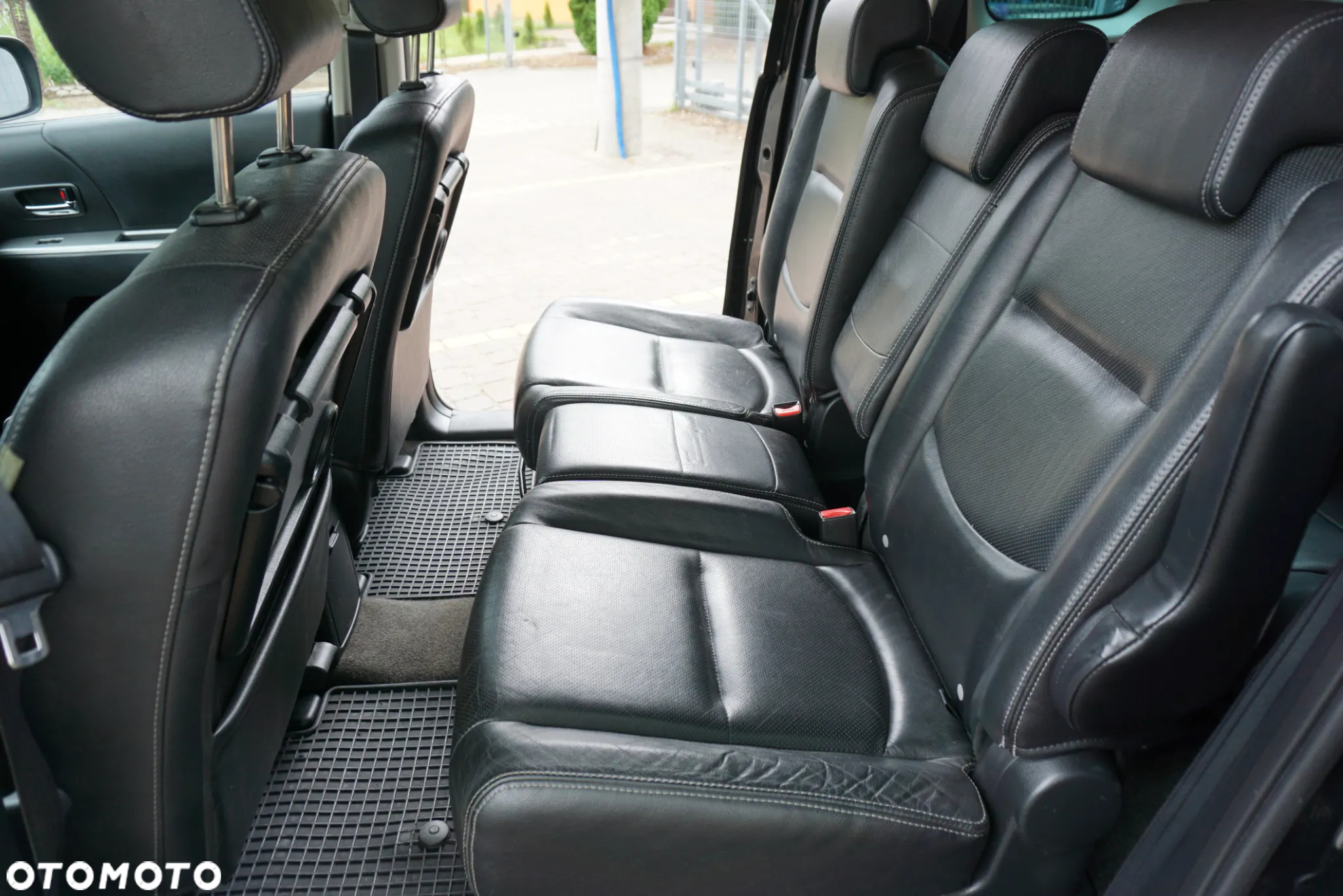 Mazda 5 2.0 CD Exclusive + - 10