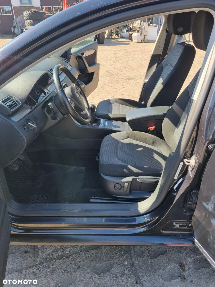 Volkswagen Passat 2.0 TSI Highline - 8