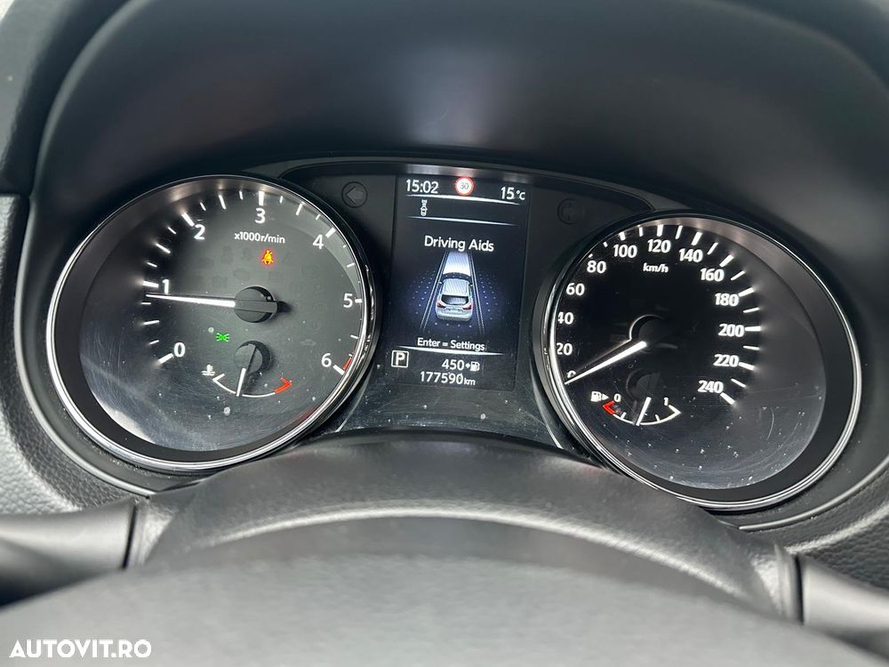 Nissan Qashqai 1.6 DCI Xtronic N-Connecta - 12