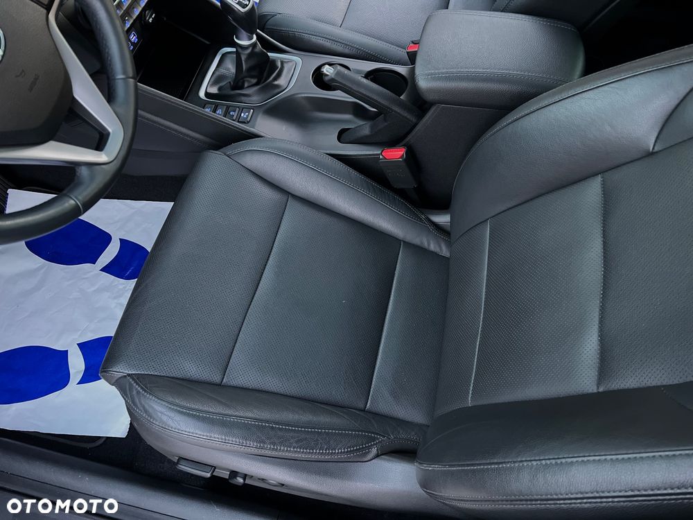 Hyundai Tucson 1.7 CRDI BlueDrive TourdePologne 2WD - 38