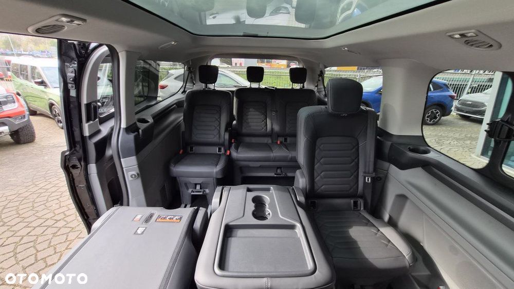 Ford Tourneo Custom - 11