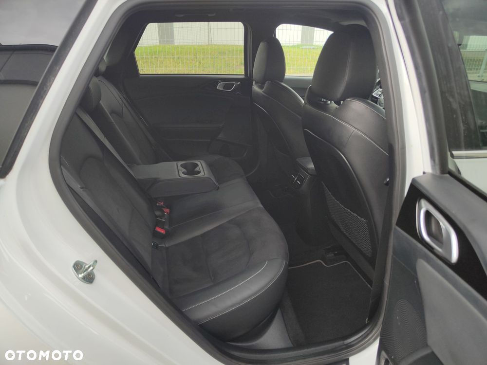 Kia Ceed 1.5 T-GDI DCT7 OPF GT Line - 13