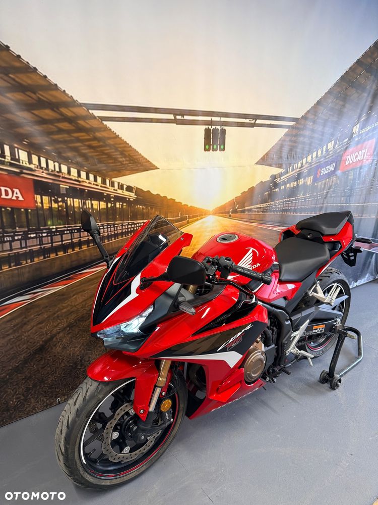Honda CBR - 1