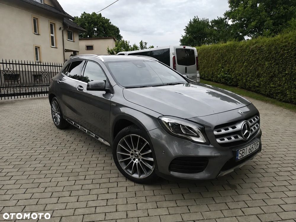 Mercedes-Benz GLA 200 7G-DCT Edition 1 - 1