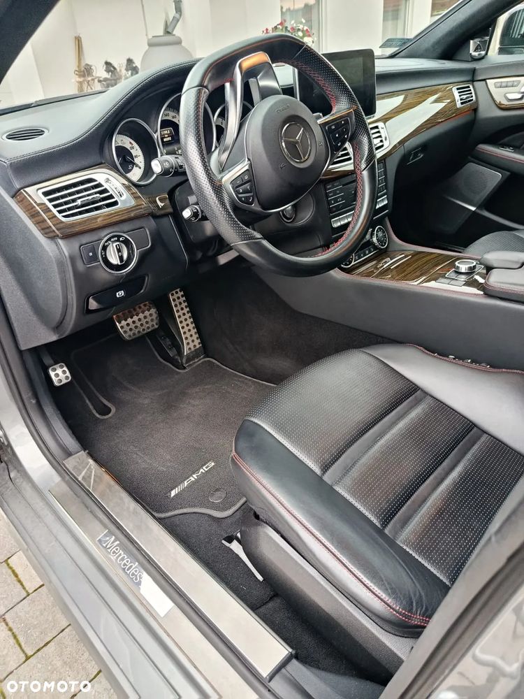 Mercedes-Benz CLS 500 4-Matic 7G-TRONIC - 12
