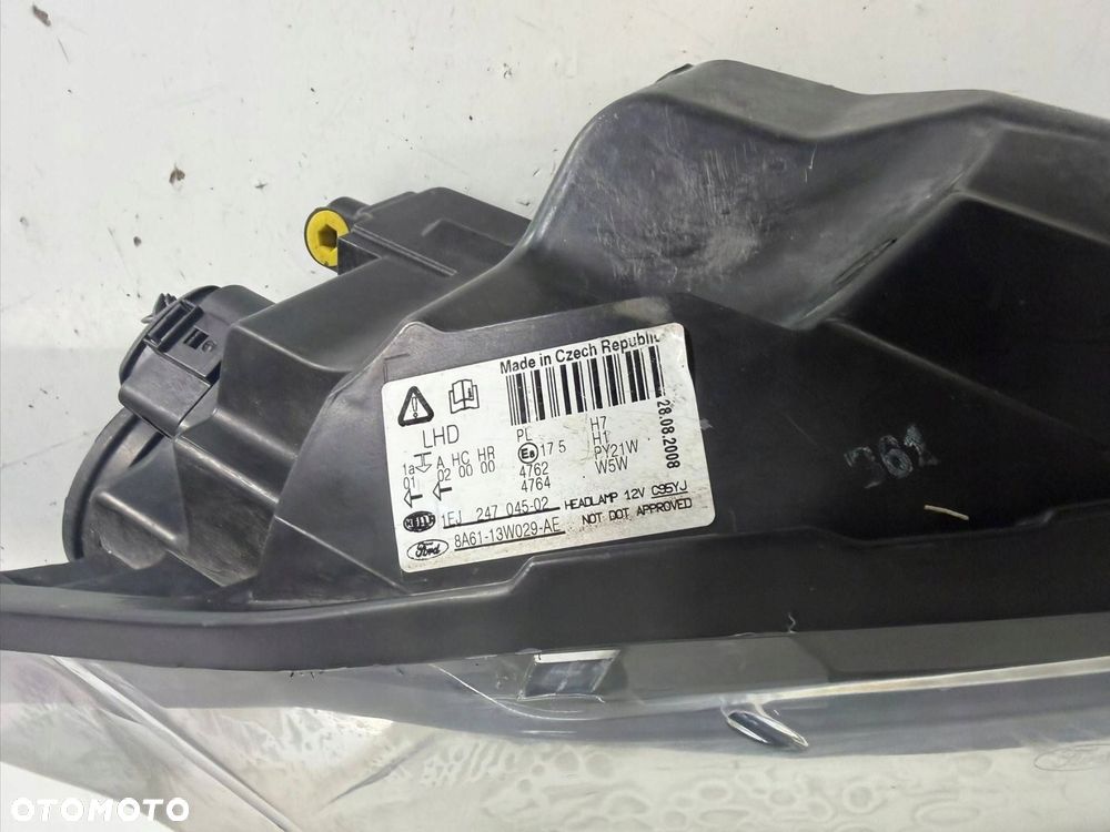 lampa prawy przód prawa przednia ford fiesta mk7 eu - 15