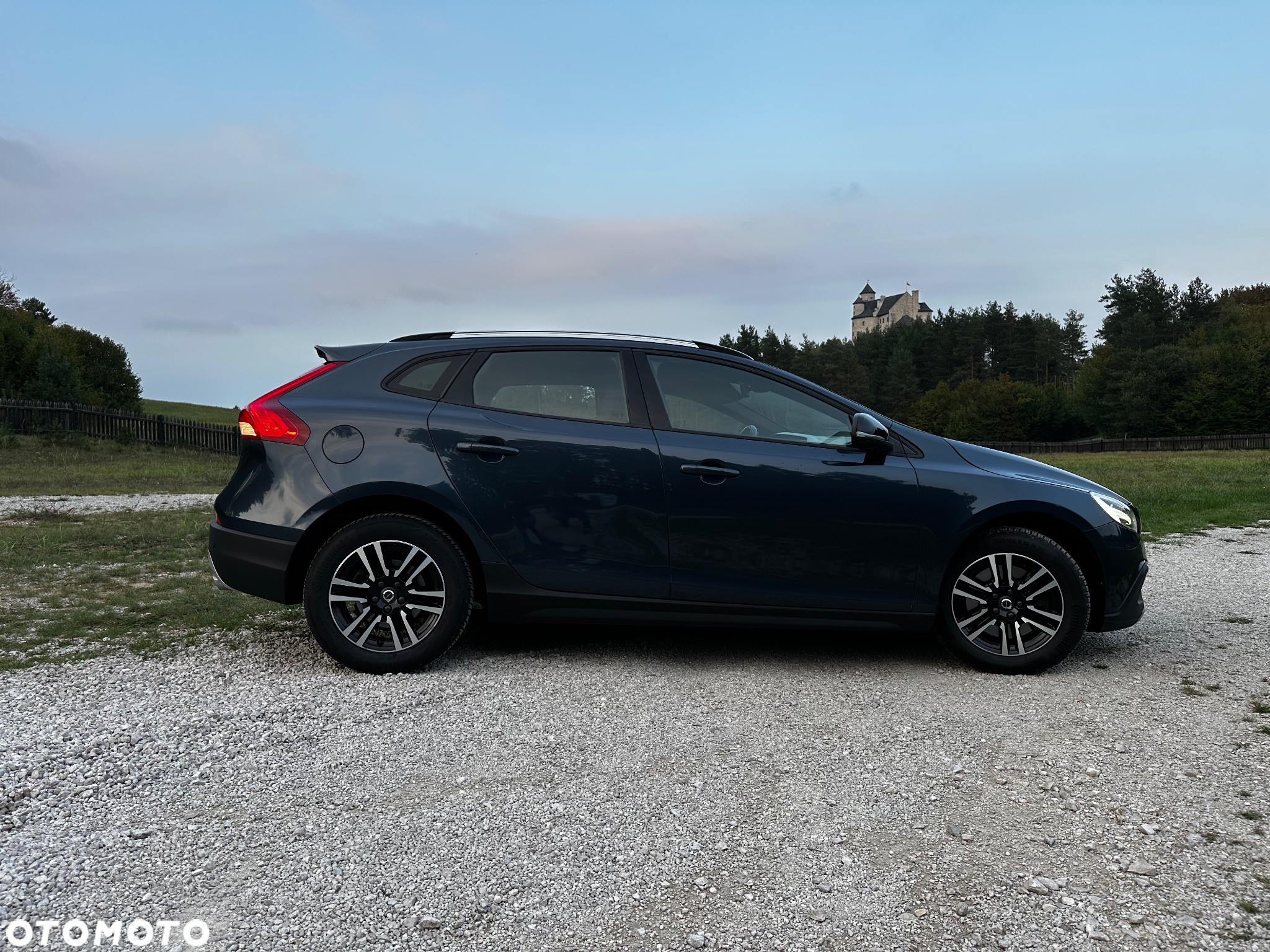 Volvo V40 Cross Country D3 Drive-E Momentum - 6