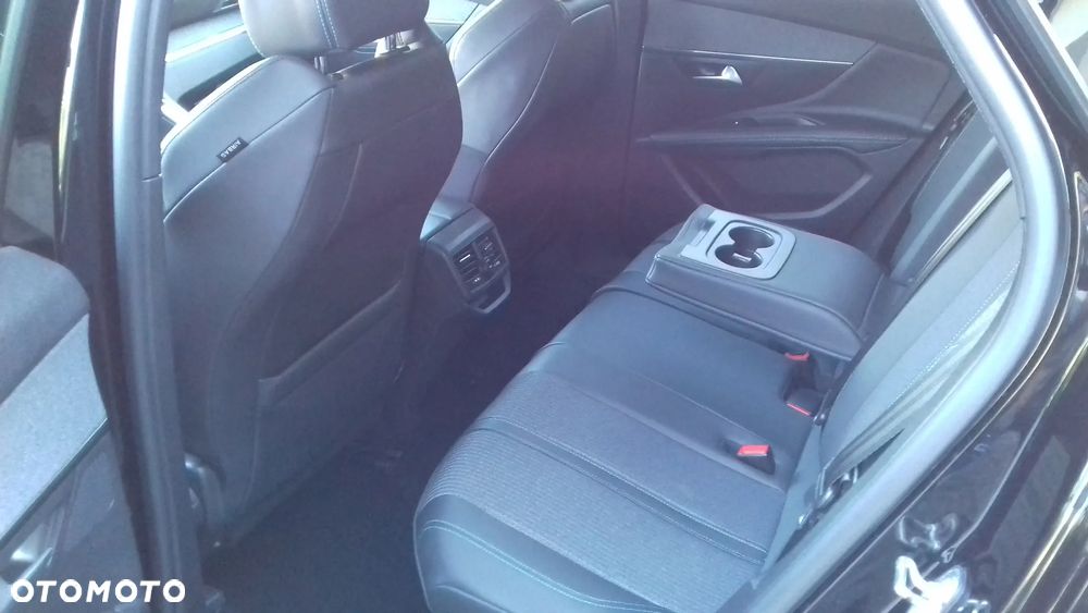Peugeot 3008 1.5 BlueHDi Allure S&S EAT8 - 27