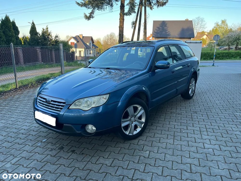 Subaru Outback - 1
