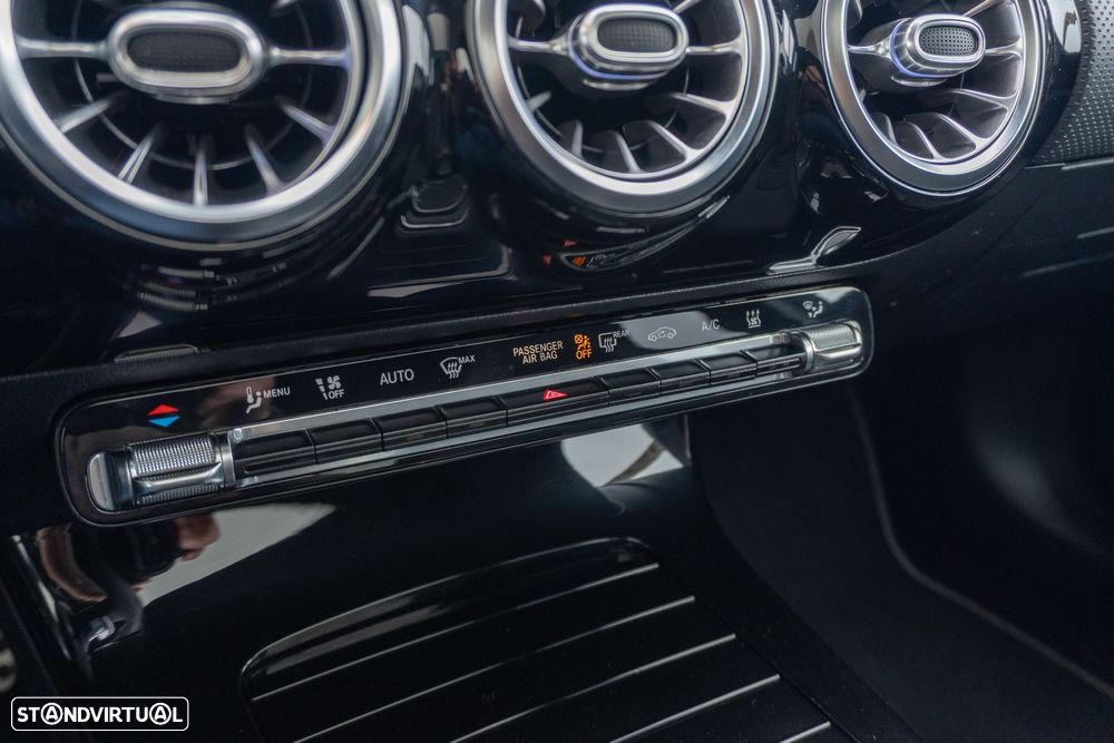 Mercedes-Benz A 250 e 8G-DCT Edition AMG Line - 26