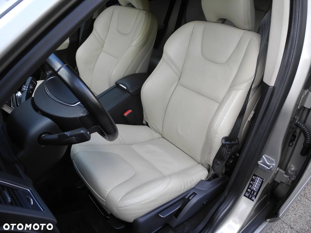Volvo XC 60 - 15