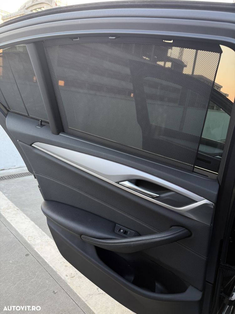 BMW Seria 5 520d AT - 24