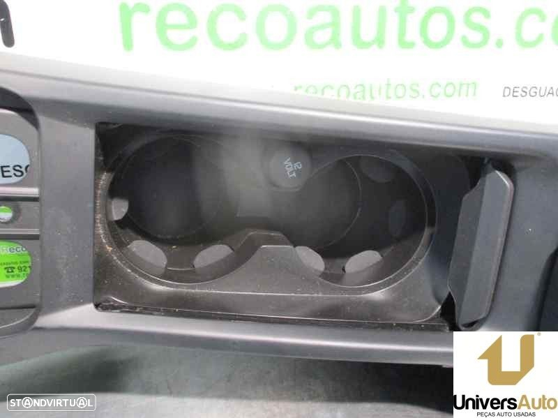 APOIO DE BRAÇOS CENTRAL VOLVO V40 FASTBACK 2016 -31448087 - 2