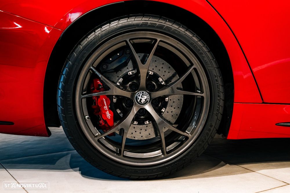 Alfa Romeo Giulia 2.9 Bi-Turbo Quadrifoglio AT8 - 3