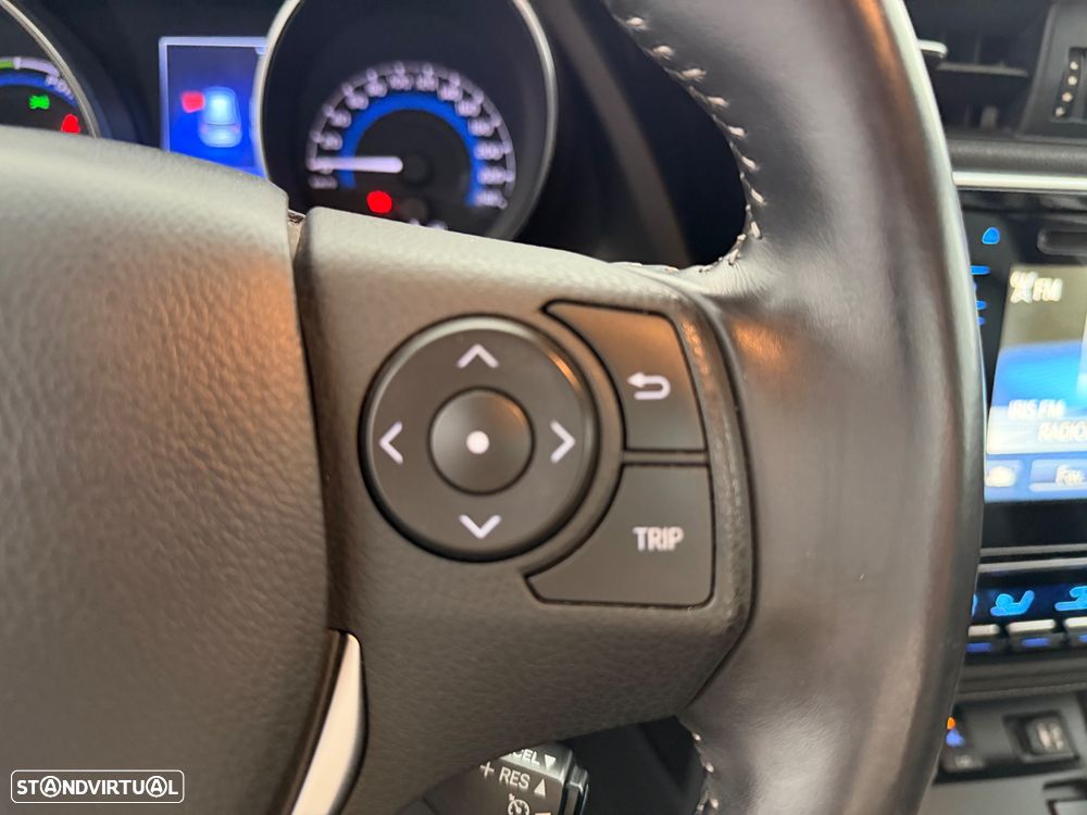 Toyota Auris 1.8 HSD Comfort +P.Sport+Navi - 30