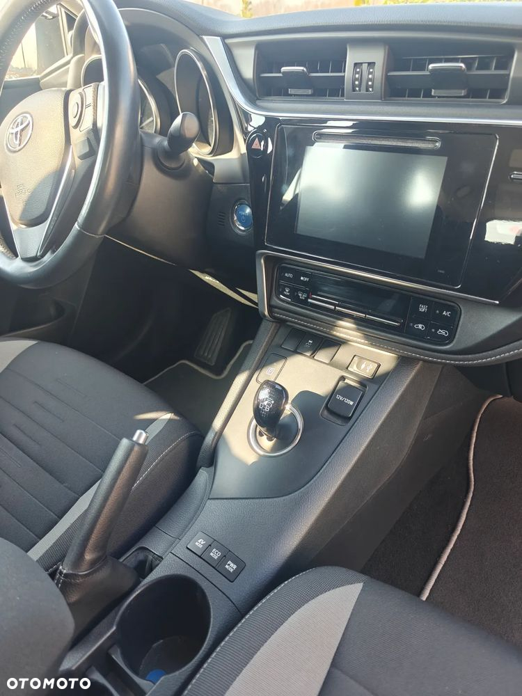 Toyota Auris Hybrid 135 Freestyle - 8