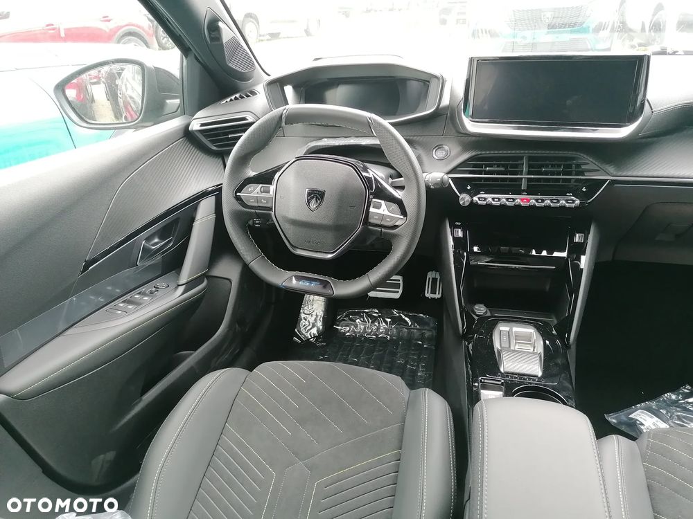 Peugeot 208 1.2 mHEV GT - 7