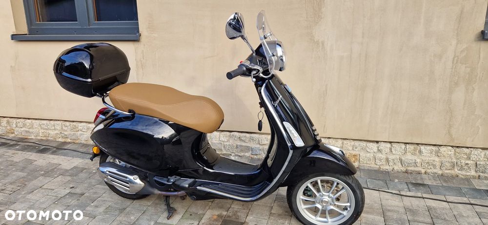 Piaggio Vespa - 2