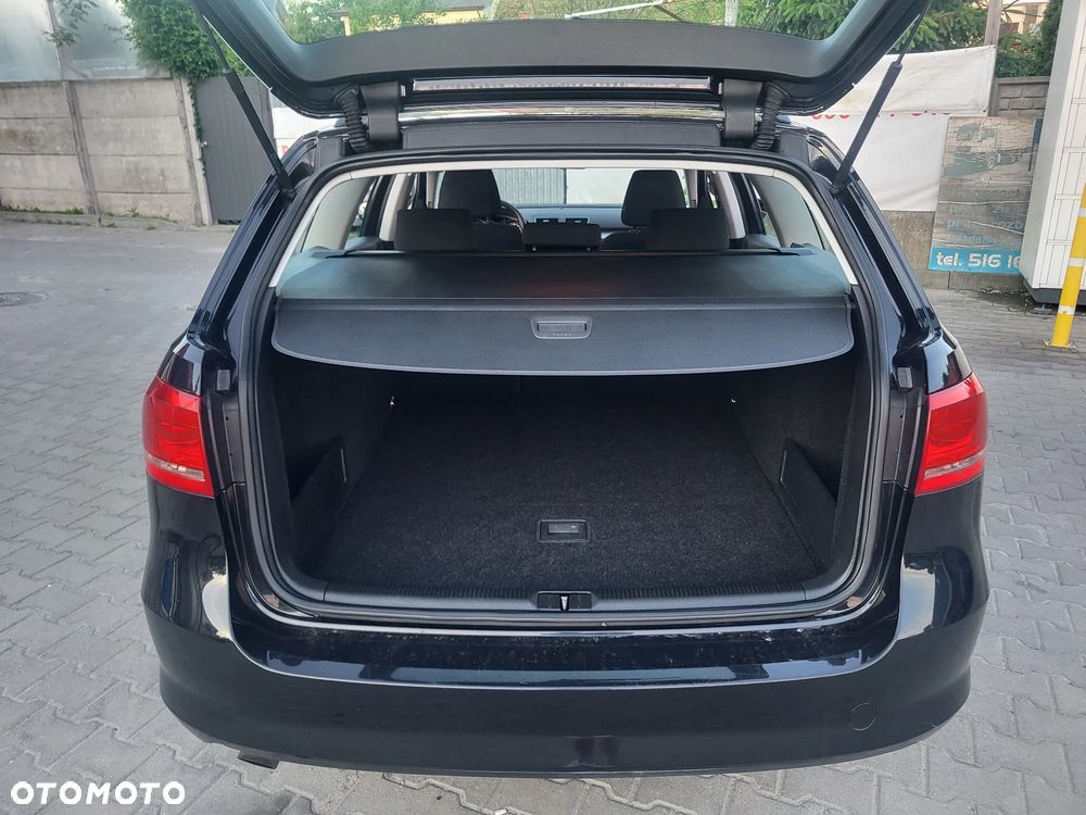 Volkswagen Passat 1.6 TDI Comfortline - 7