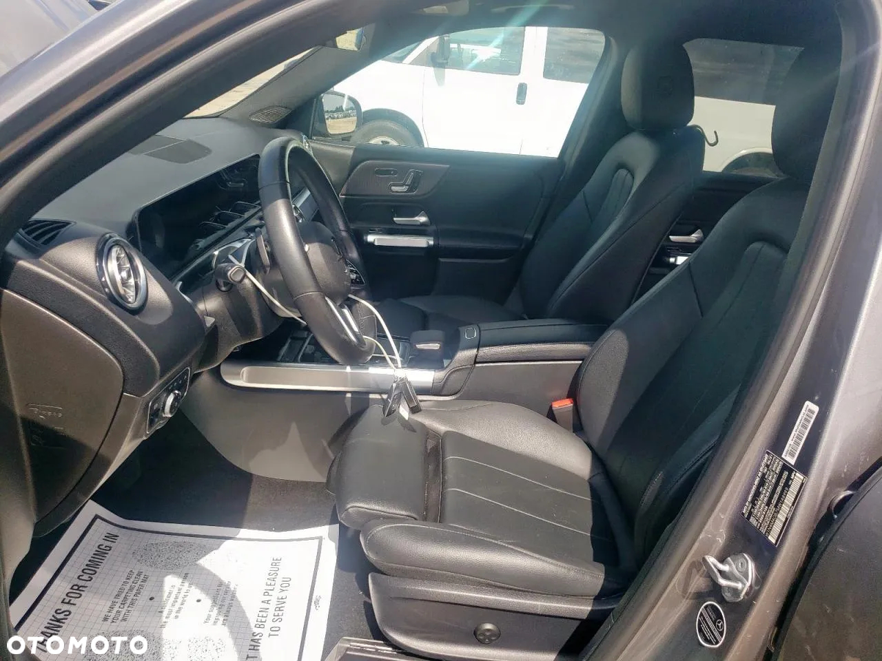 Mercedes-Benz GLB - 7