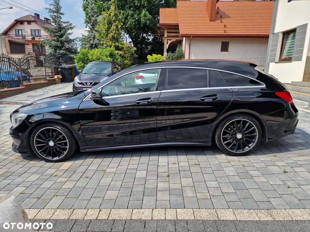Mercedes-Benz CLA 200 7G-DCT AMG Line - 4