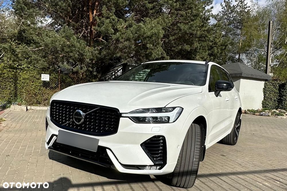 Volvo XC 60 B6 B AWD R-Design - 4