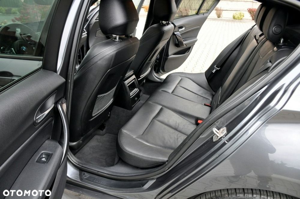 BMW Seria 1 - 21