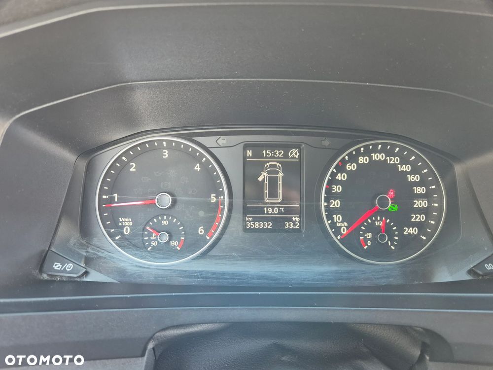 Volkswagen Transporter - 33