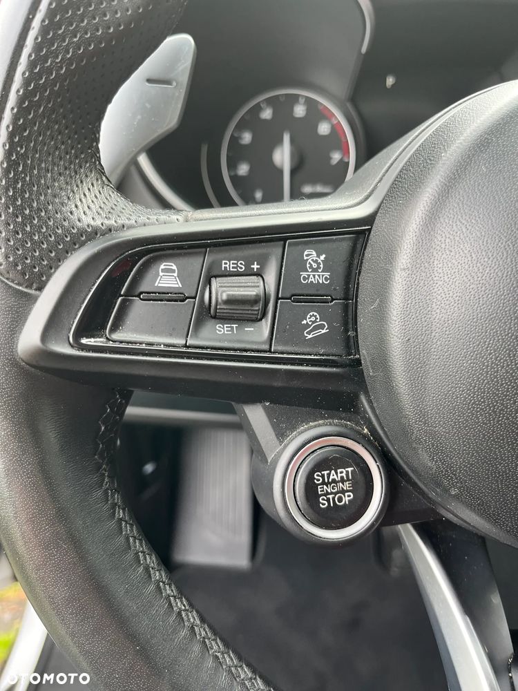 Alfa Romeo Stelvio 2.0 Turbo 16V AT8-Q4 Sprint - 18