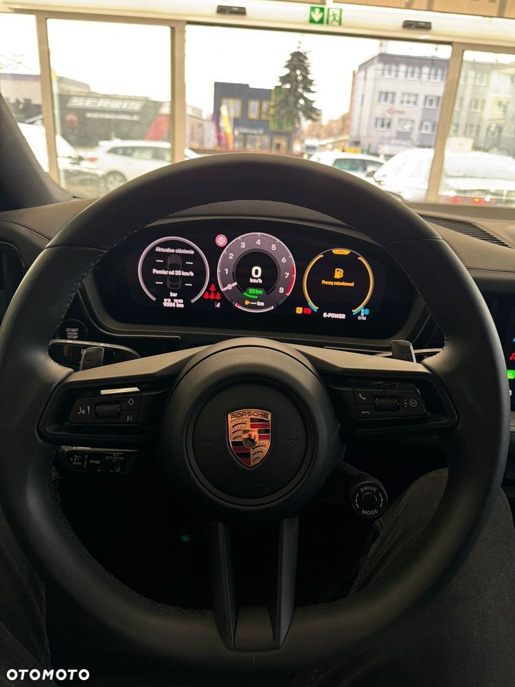 Porsche Cayenne E-Hybrid Platinum Edition - 10
