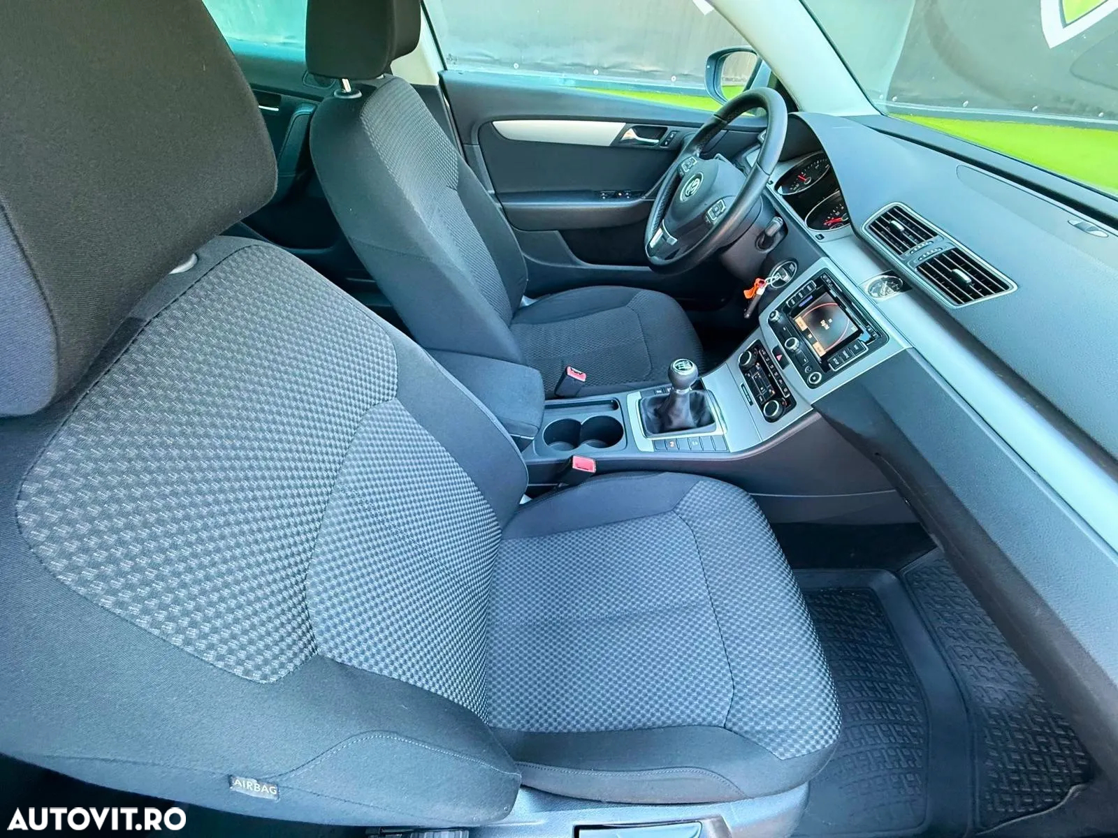 Volkswagen Passat Variant 1.6 TDI BlueMotion Technology Business Edition - 17