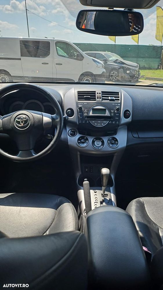 Toyota RAV4 2.0 Aut Executive - 4