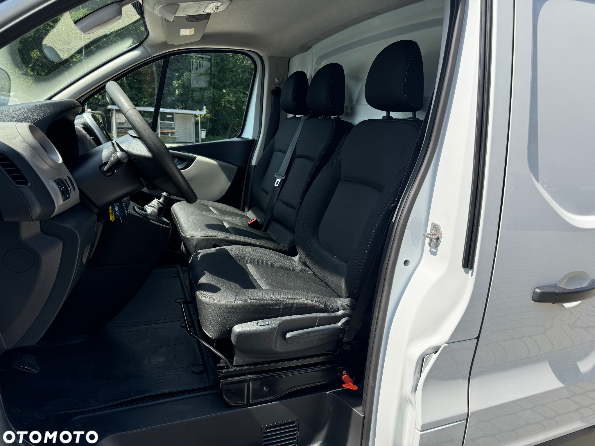 Renault Trafic - 21