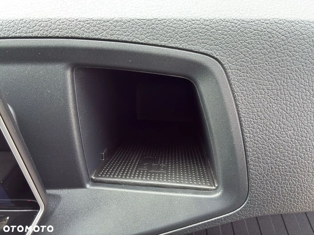 Volkswagen Crafter 35 Furgon L4H3, 2.0 TDI 140 KM, Wysoki dach, r. o. 4490mm - 32